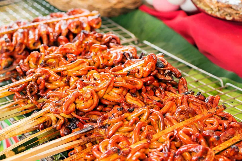 grilled-intestines-philippines-bizarre-food
