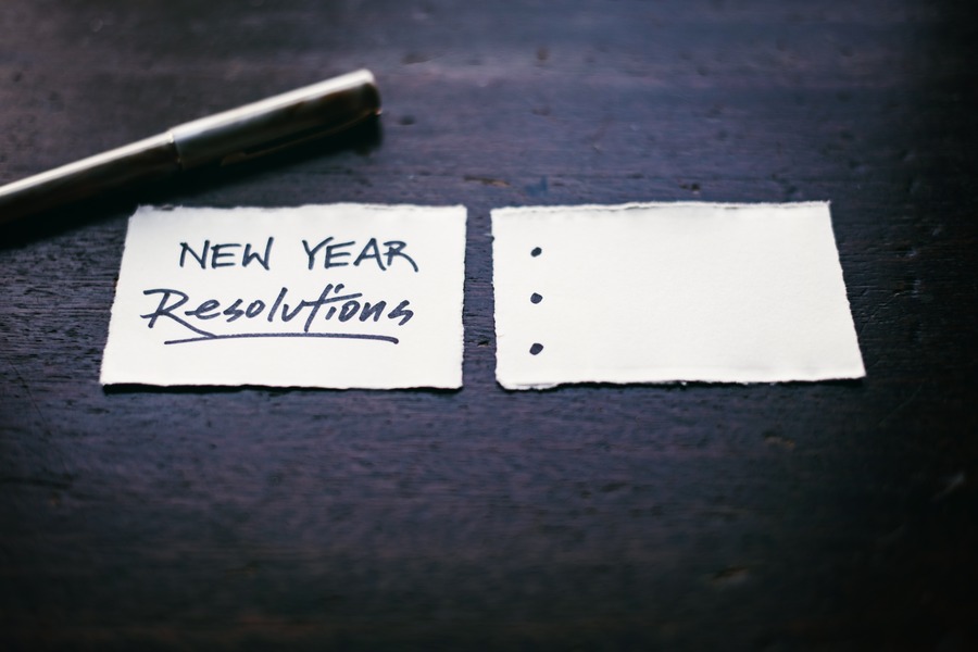 new-year-resolutions-on-paper
